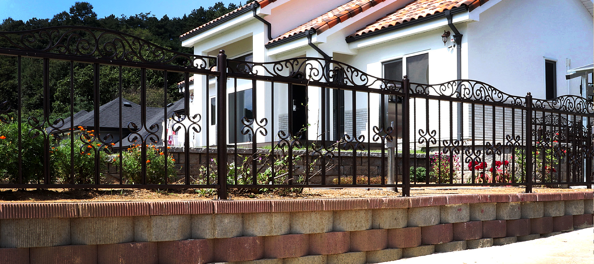 Worldwide freight services